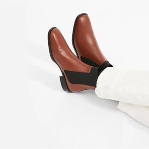 Everlane The Italian Leather Square Toe Chelsea Boots in Peanut size 9.5